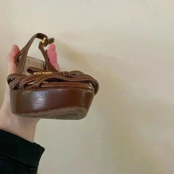 PRADA BROWN LEATHER BOW SLINGBACK VINTAGE RARE STRAPPY HEELS - Picture 8 of 9